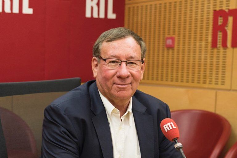 Avis Bernard Glass